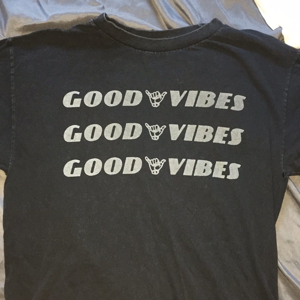 Grayish black urban outfitters “good vibes” tee